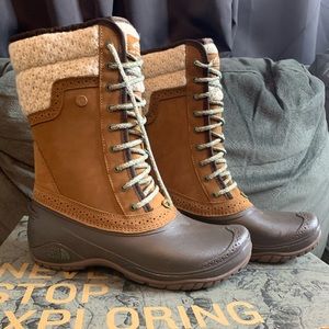 💥BNIB Northface Shellista Waterproof Boots💥
